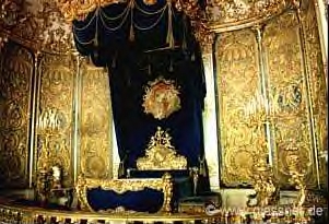 Schlafsaal von Ludwig II in Schloss Linderhof. Beachtlich!
