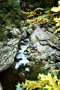 Der R&iacute;o Bellos in der A&ntilde;isclo-Schucht